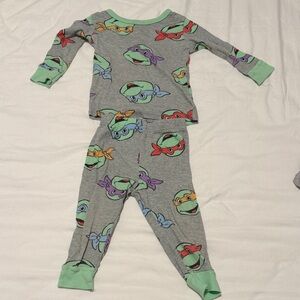 Ninja turtles Gray and Green Pajama Set size 2T